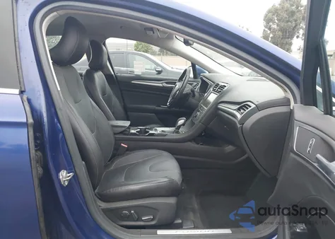 2015 Ford Fusion Titanium z USA, uszkodzony, nr VIN 3FA6P0K95FR247918